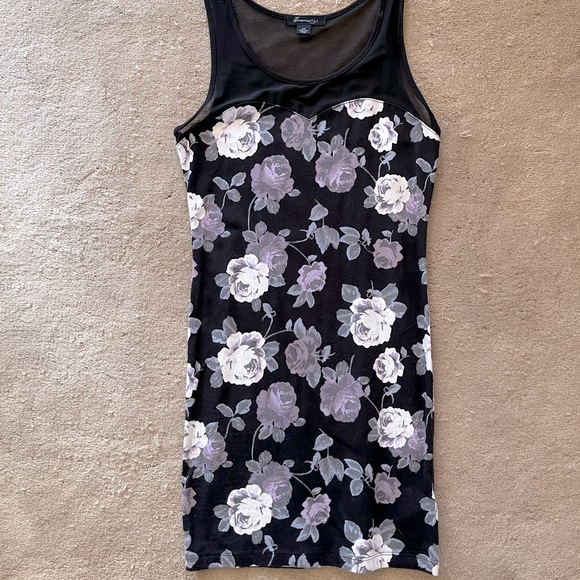 Forever 21 Dresses & Skirts - Forever 21 women’s floral print dress, size small